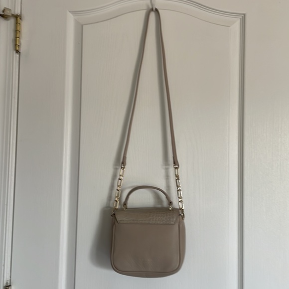 NWT Ted Baker Loop and Tab Grainy Mini Crossbody Taupe - Picture 2 of 13